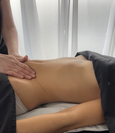Manual Lymphatic Drainage (MLD): The Massage Making Waves in Wellness